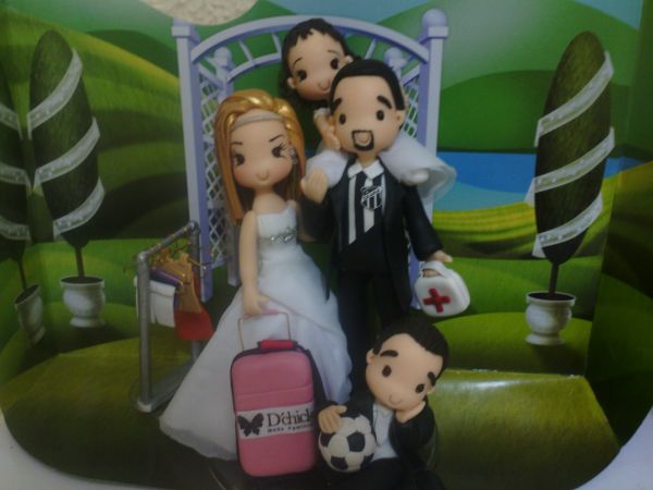 Noivinhos com 2 filhos